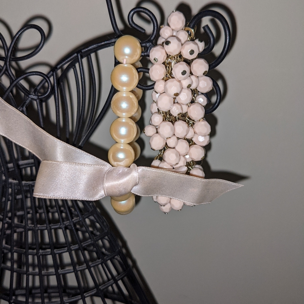 5 bracelets - Picture 2 of 5
